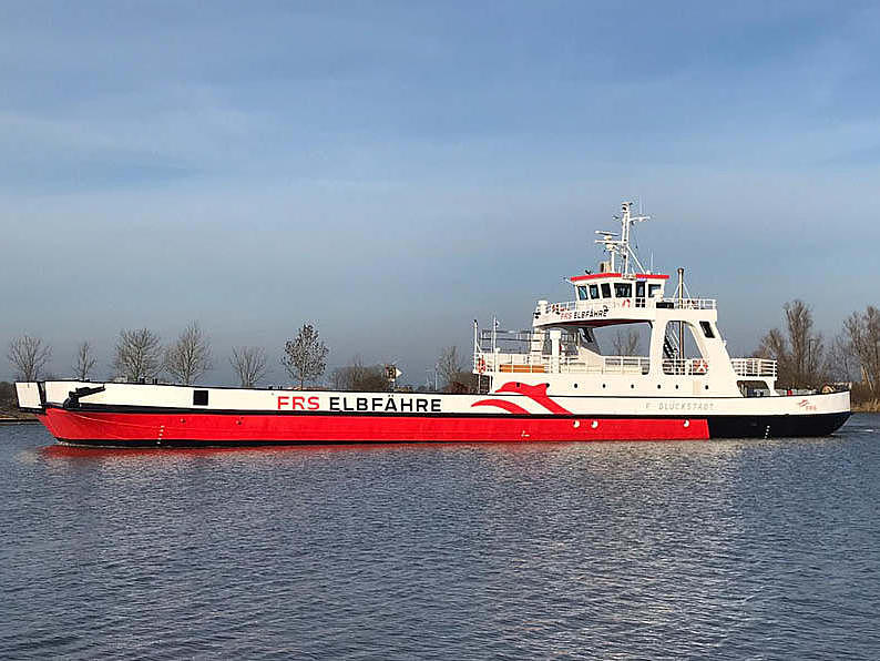 FRS Elbfähre's ferry "Glückstadt" with new coloring 